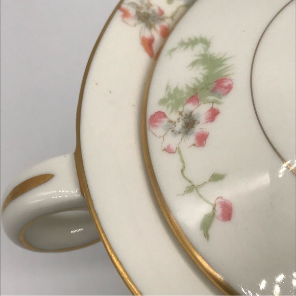 Theodore Haviland 1920 Dogwood floral Vintage Covered dish with Handles - Picture 14 of 16